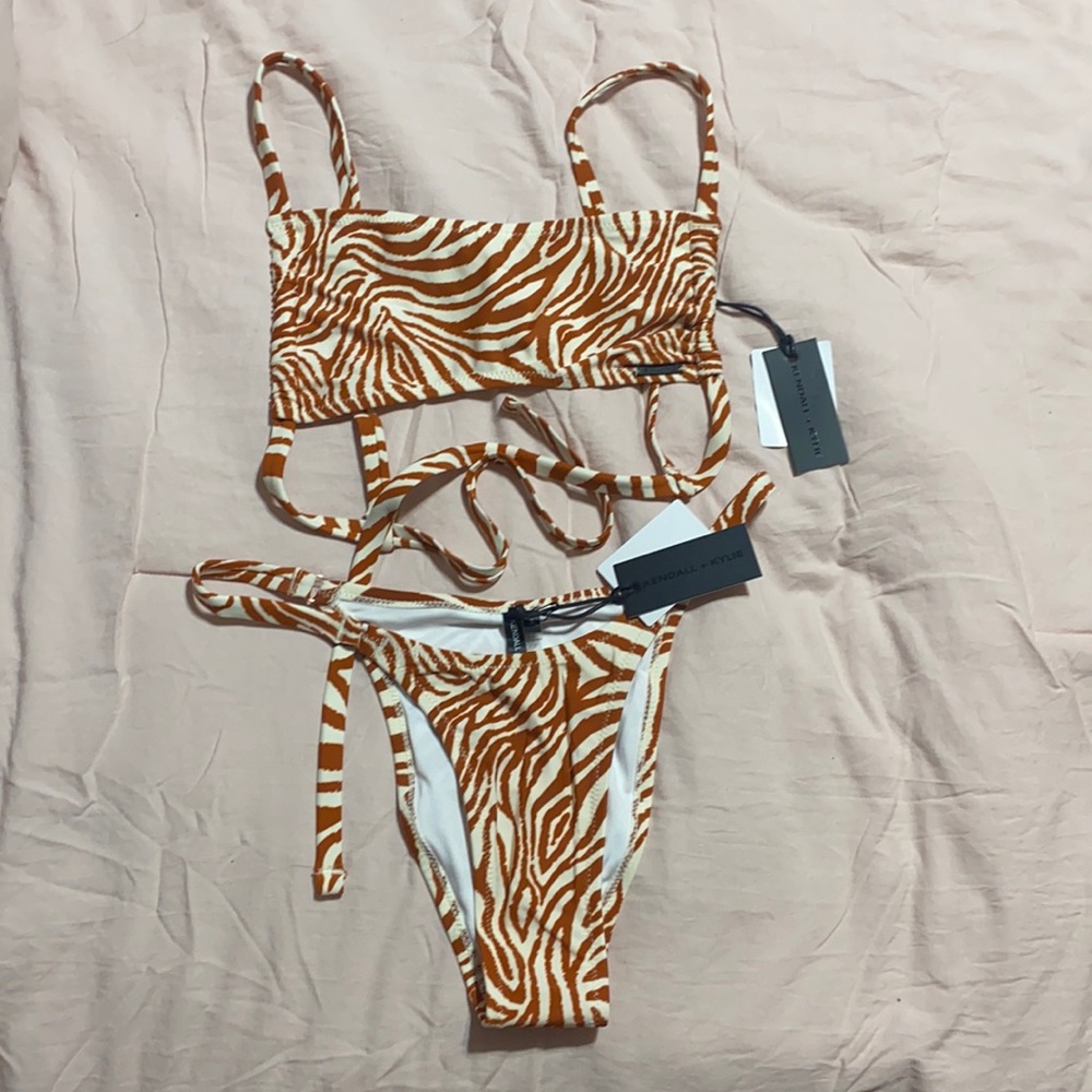 NWT Kendall + Kylie Rust Abstract Tiger Bikini Set - Small